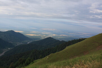 view of the mountains