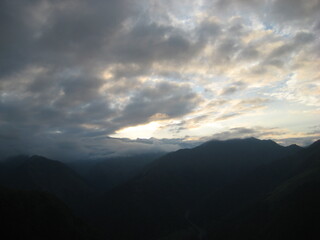 Obraz premium sunset in the mountains