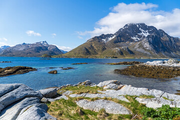 Landschaft auf den Lofoten am Nappstraumtunnelen