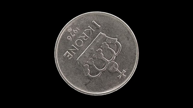Norway 1976 1 krone coin reverse with large crown and denomination above date rotating on black background
