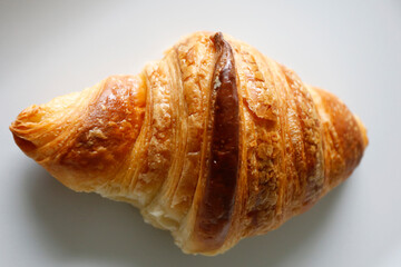 croissant chaud