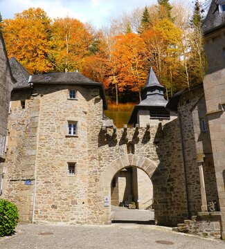 Porte Margot &agrave; Corr&egrave;ze.