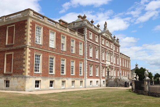 The entrance front, Wimpole Hall, a neo-classical grade 1 listed building, Wimpole Estate, Arrington, Royston, Cambridgeshire, England, UK