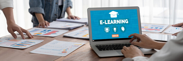 E-learning website with brisk sofware for student to study online on the internet network