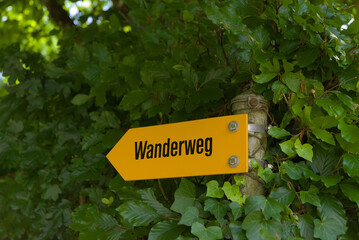 Vibrant yellow sign 