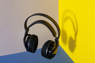 Cascos volando