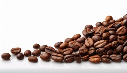 Naklejka premium panoramic coffee beans isolated on white and white background wide copy space