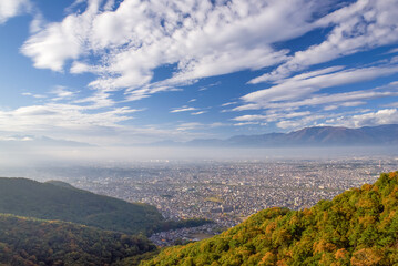 八王子山（白山）から望む甲府盆地と南アルプスの展望