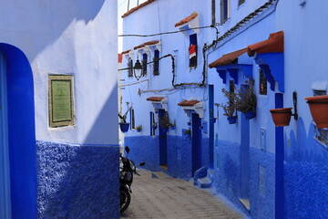 モロッコ　リフ山脈の北麓にあるシャウエン　青の街の風景