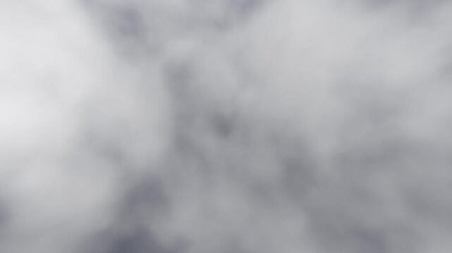 空に浮かぶ雲海の中を進む	