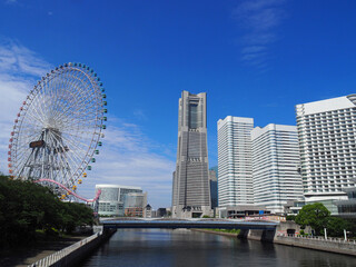 横浜　女神橋からのみなとみらいの風景