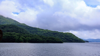 日本周遊　雨の芦ノ湖遊覧