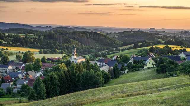 a village in the evening light - Ein Dorf im Abendlicht