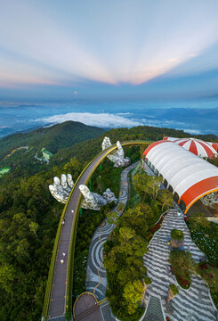 BANA HILLS 