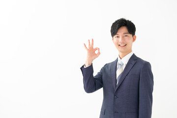 スーツ　男性　20代 　OK