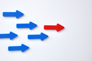 The arrows move in the same direction, the concept of business development, and team movement...
