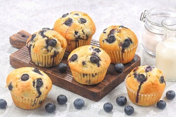 Muffin Blueberry. These fluffy blueberry muffins are tender, moist and loaded with fresh blueberries!