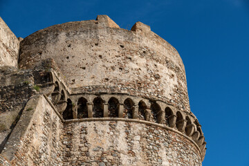 Detail of Aragonese Castle tower wall structure © GPH-Foto.de