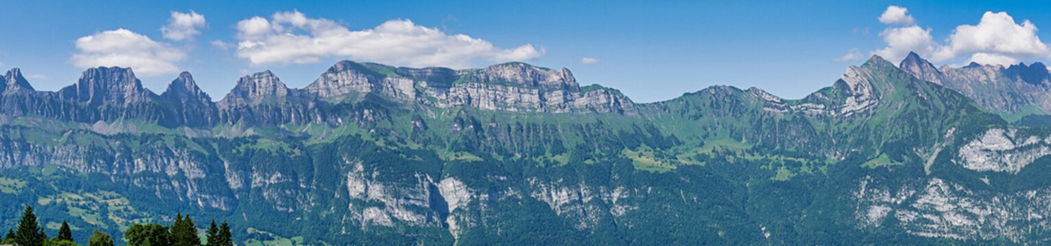 Blick auf die Churfirsten