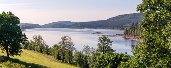 Klimawandel. Schluchsee mit extrem niedrigem Wasserstand