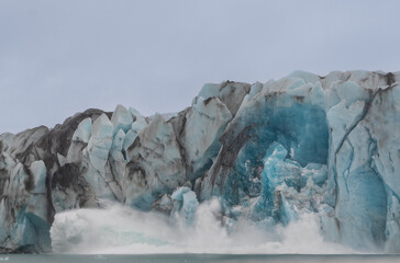 Kalbender Gletscher Islands