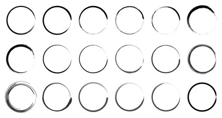 Set of round grunge circles shapes on a white background. Grunge round shapes. Grunge banner and paint brush stamps, paint brush stock set, outline circle paint brush