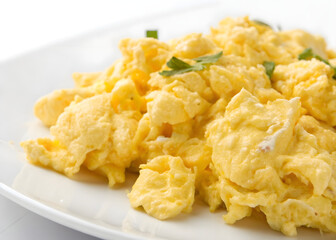 scrambled eggs with bacon