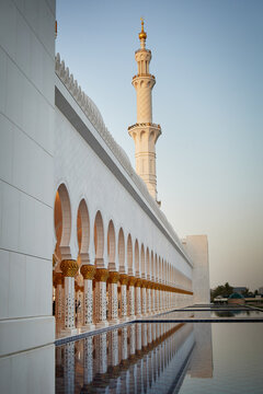  sheikh zayed grand mosque  Abu Dhabi.