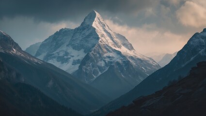 Obraz premium The Mountains with Empty Copy Space For Text