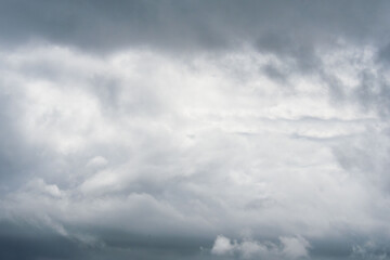 梅雨の空　どんより曇り空02