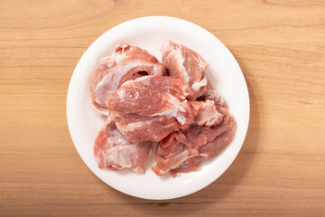 （日本産）豚　コメカミ　（希少部位）