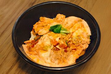 玉子丼　日本食