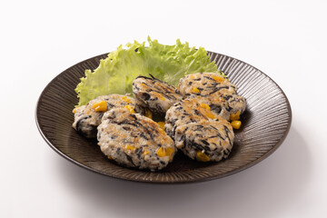 ひじきとコーンのチキンハンバーグ