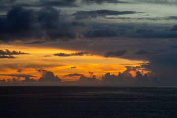 奄美大島の夏の夕暮れの空。