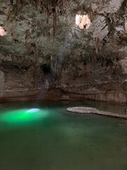 Cenota Suytun w Meksyku