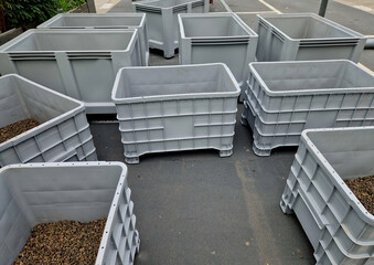 trample the soil in large-capacity flower pots into which herbs, shrubs or perennials are planted....
