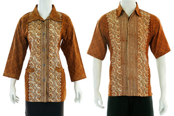 Batik couple outfit in brown with a blouse cut for women and short sleeve shirts for men.