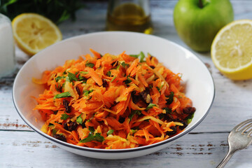 A bowl with traditional Polish carrot salad © nastyakamysheva