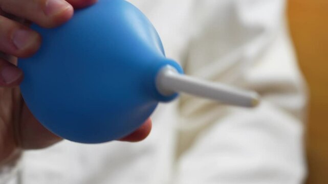 Тәжікстандық әйелді жасырын камераға түсіріп жатыр. Порно адам қойды трахает