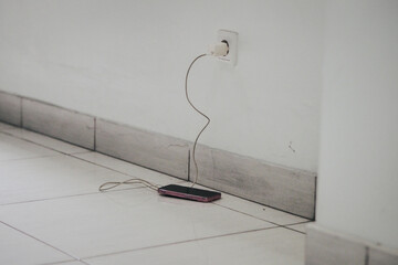 Plug in power outlet Adapter cord charger of smart phone