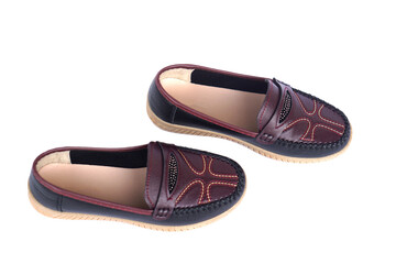Fashionable women's leather loafers with soft soles and elegant stitching design. Suitable for daily wear, casual outings, or office use. Comfortable, versatile, and stylish for all occasions.