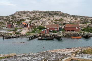 Kleiner Hafen bei Tjurpannan im Bohuslän, Schweden