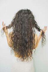 style woman with long hair.