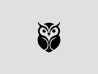 Fototapeta premium Geometric abstract owl vector logo with triangular shapes for tech startups 