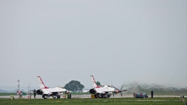 F-35 Lightning II Stealth Fighter Jet Runway Take off