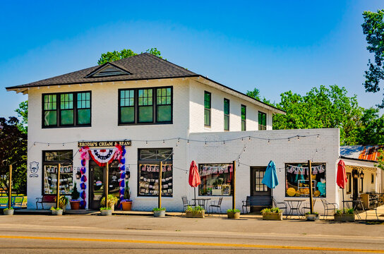 Brodie's Cream and Bean in old State Bank Silverhill in Silverhill Alabama