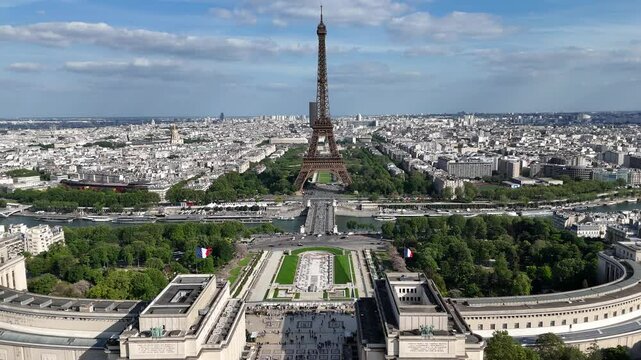 Eiffel Tower At Paris In Island Of France France. Downtown Cityscape. Seine River Skyline. Eiffel Tower At Paris In Island Of France France. Trocadero Square. Tourism Landmark. Paris Skyline