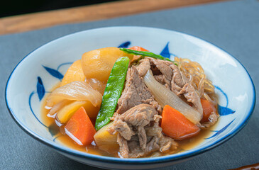 できたての肉じゃが