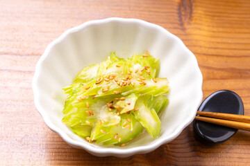 セロリの甘酢和え