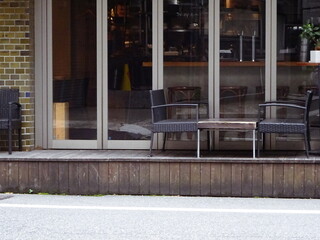 おしゃれな店の外観